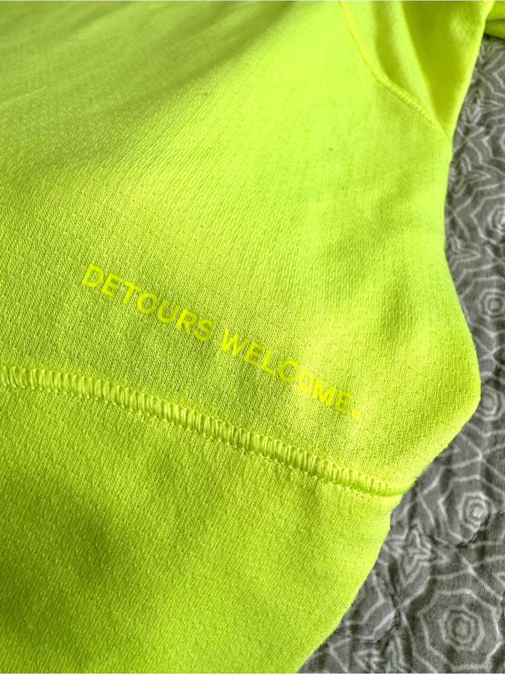 Lululemon Lightweight Cinch Hem Hiking Tee Neon Highlight Yellow Women Size 8 - Picture 13 of 13